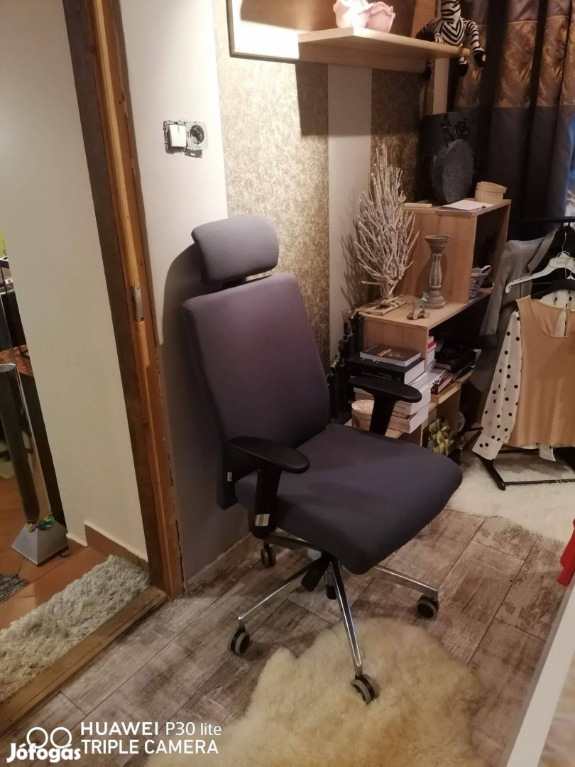 Irodai ergonómikus szék forgószék