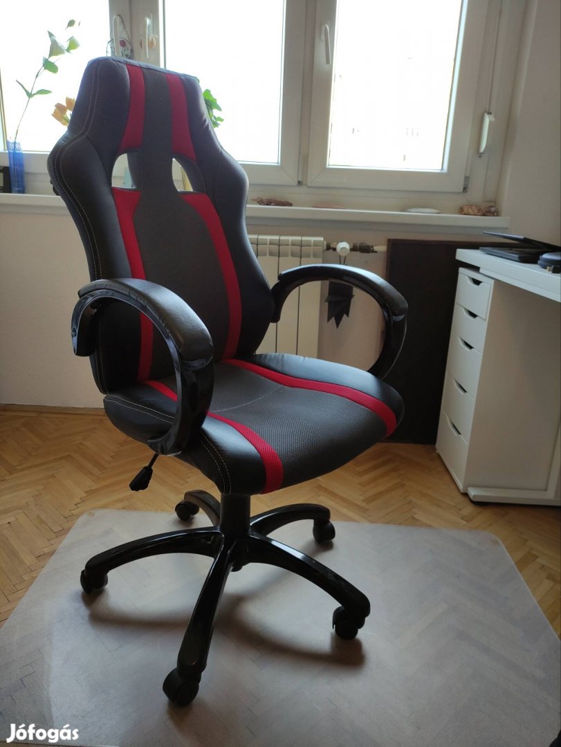 Irodai forgó szék ( fekete-piros)
