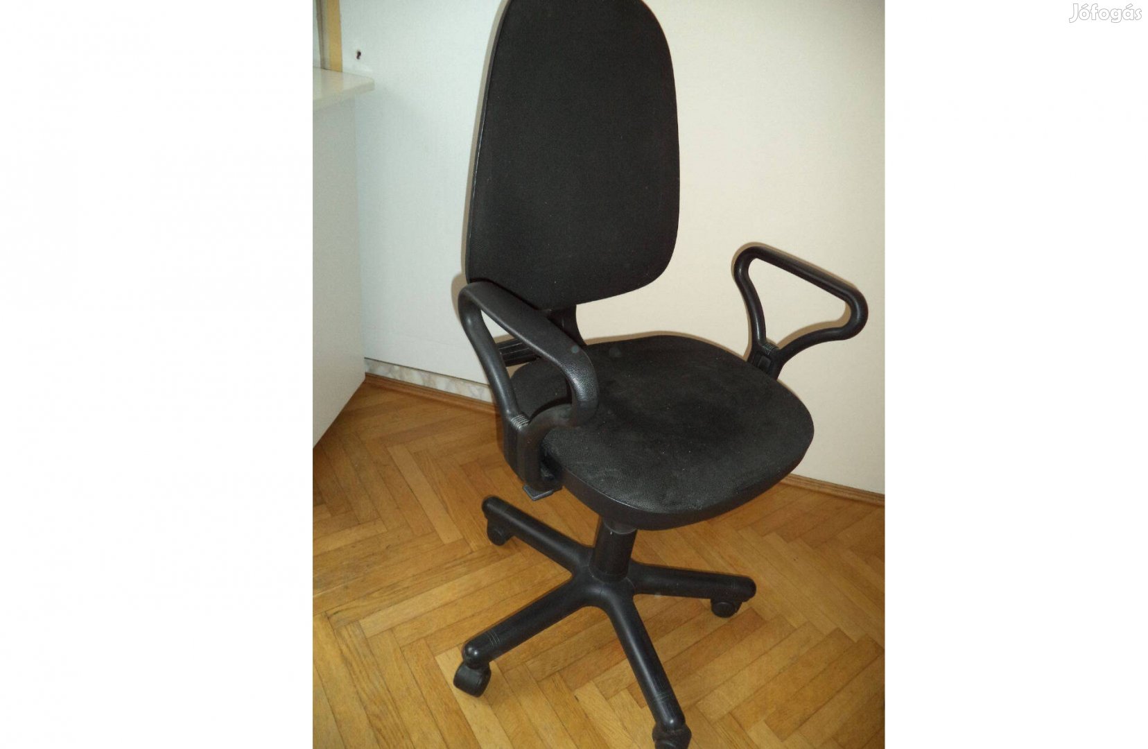 Irodai forgószék