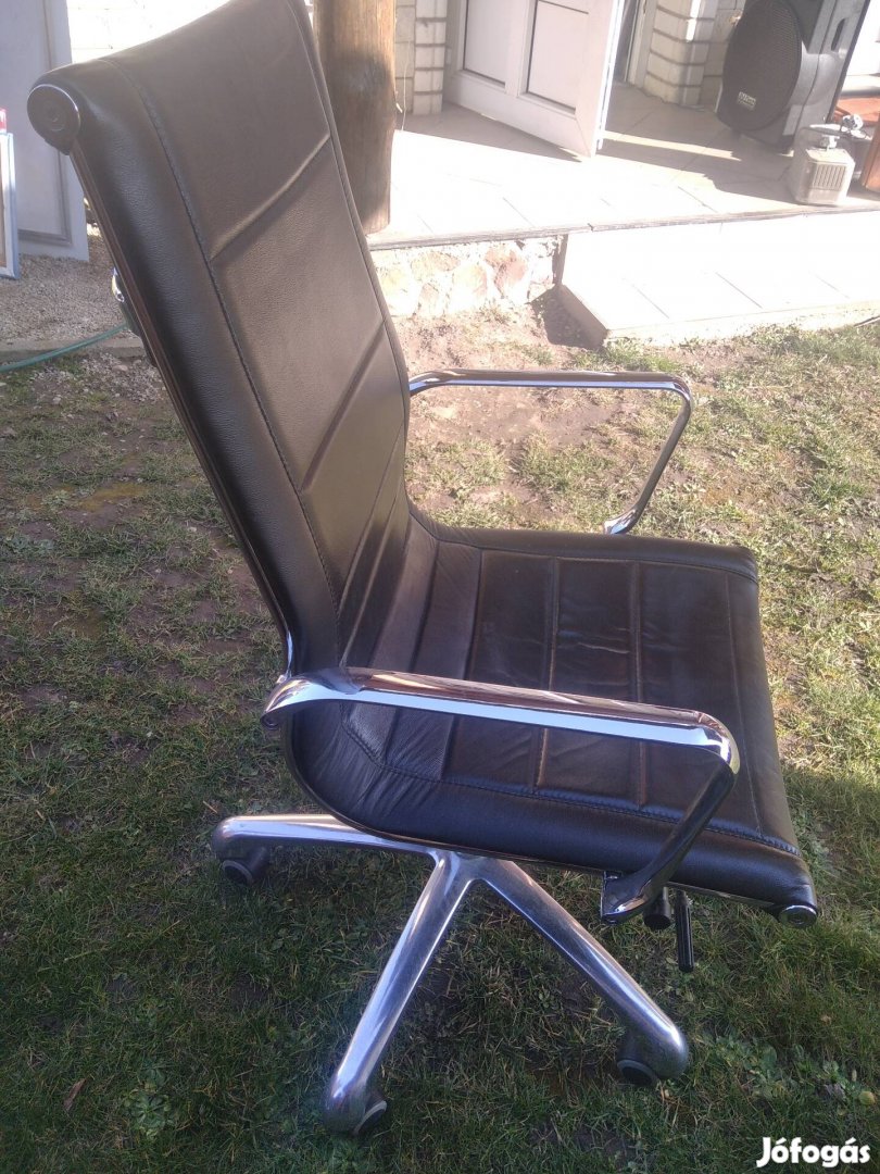 Irodai forgószék fekete bőr