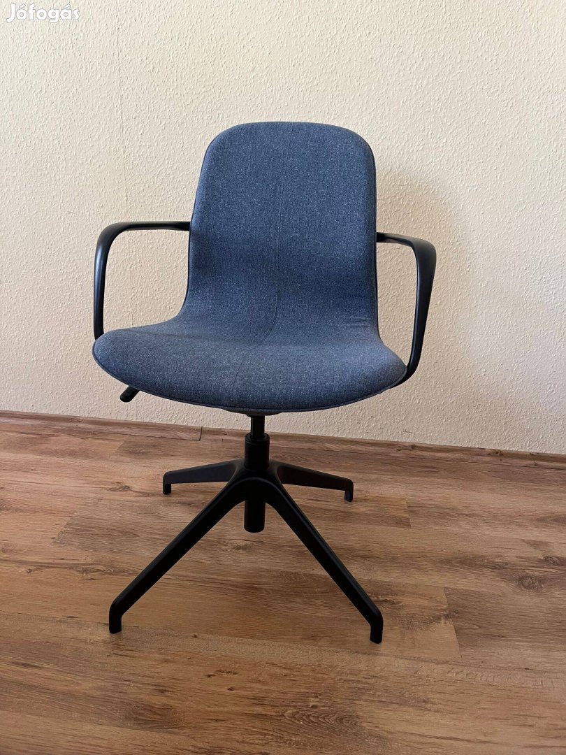 Irodai szék karfával