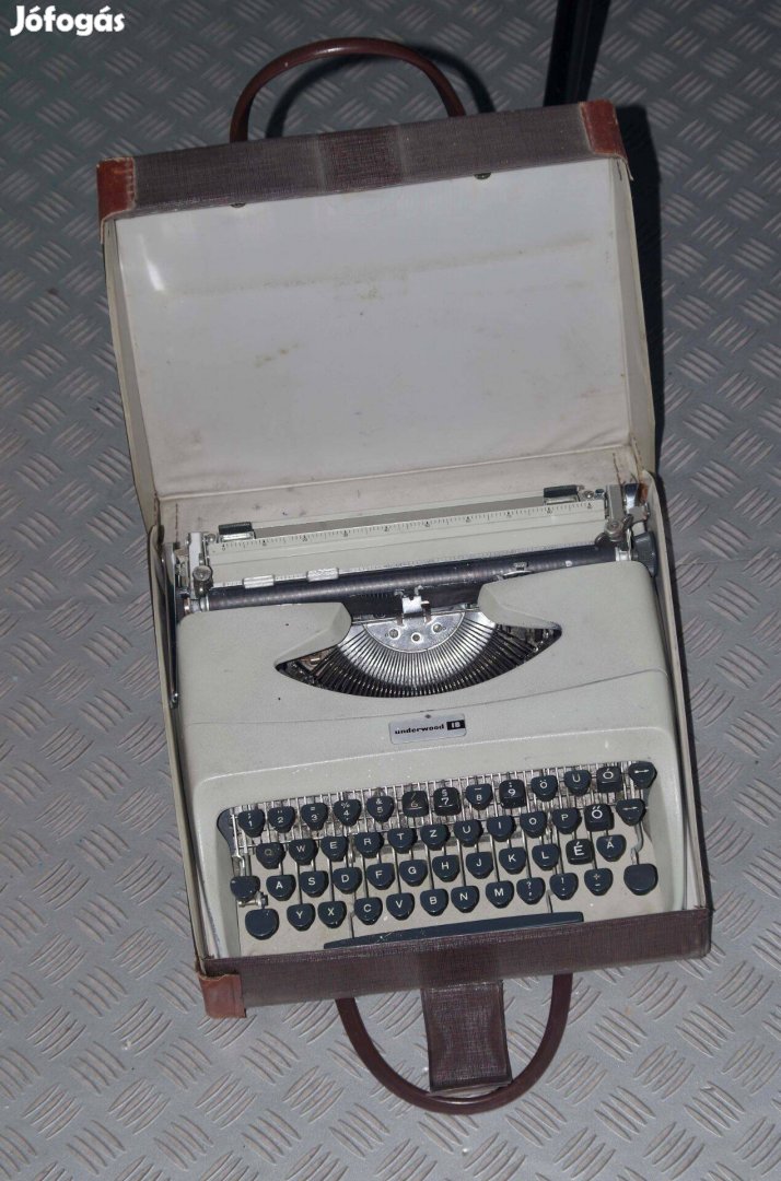 Írógép az 1960-s évekből, Underwood 18