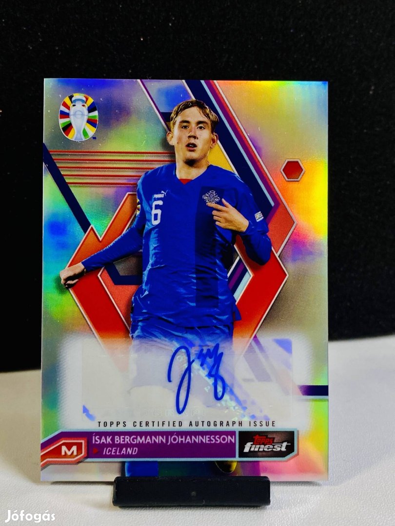 Isak Bergmann Johannesson 2023 Topps Finest Road To Euro 2024 aláírt