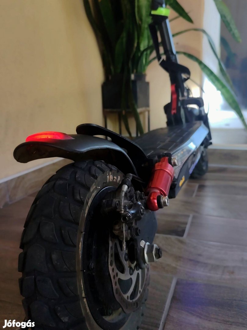 Iscooter IX3 elektromos roller(plusz ajándék Bukósisak)