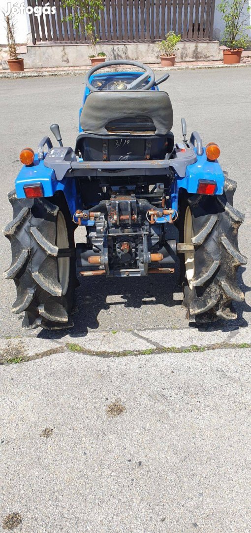 Iseki Sial 5 kerti traktor 4x4 eladó