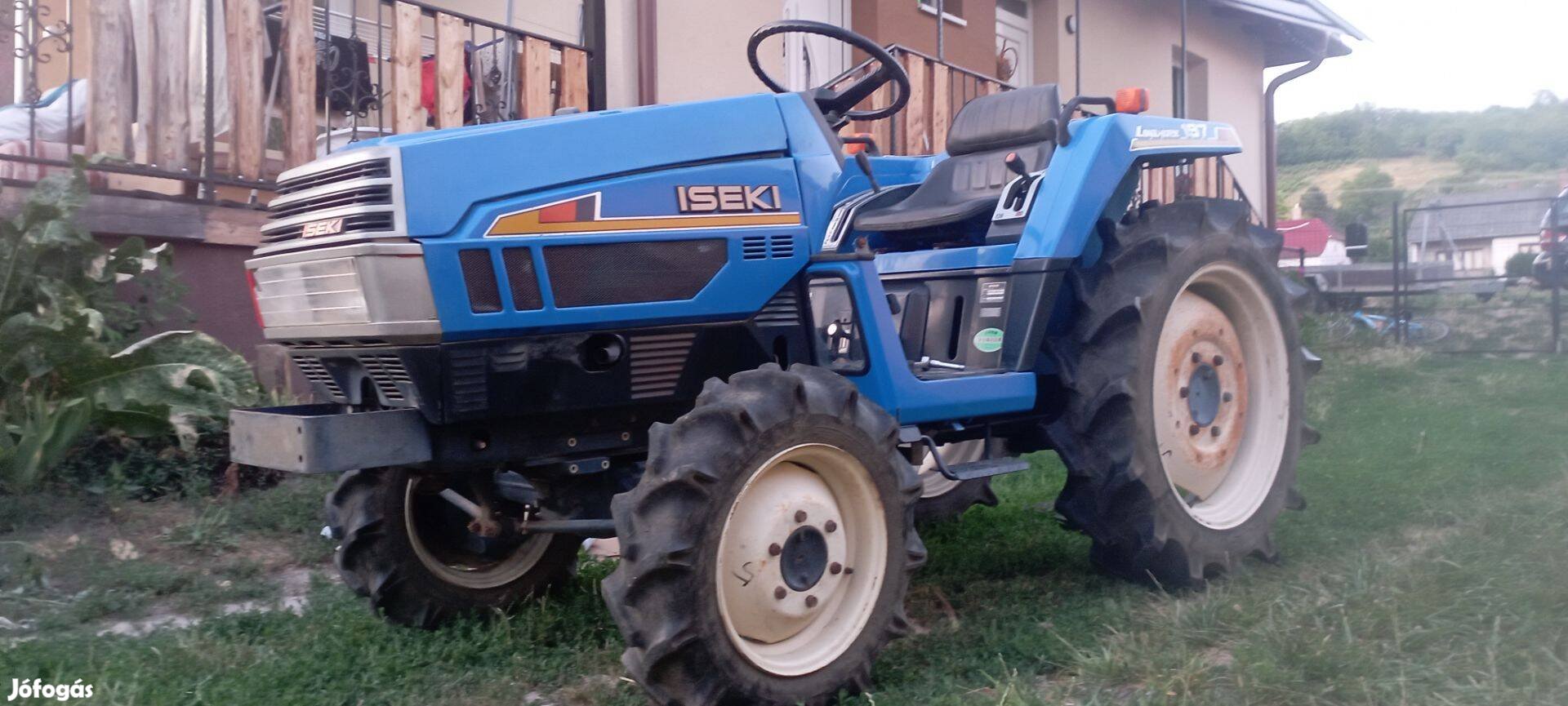 Iseki Szervós Japán kistraktor Talajmaróval 4x4 19 Lóerős