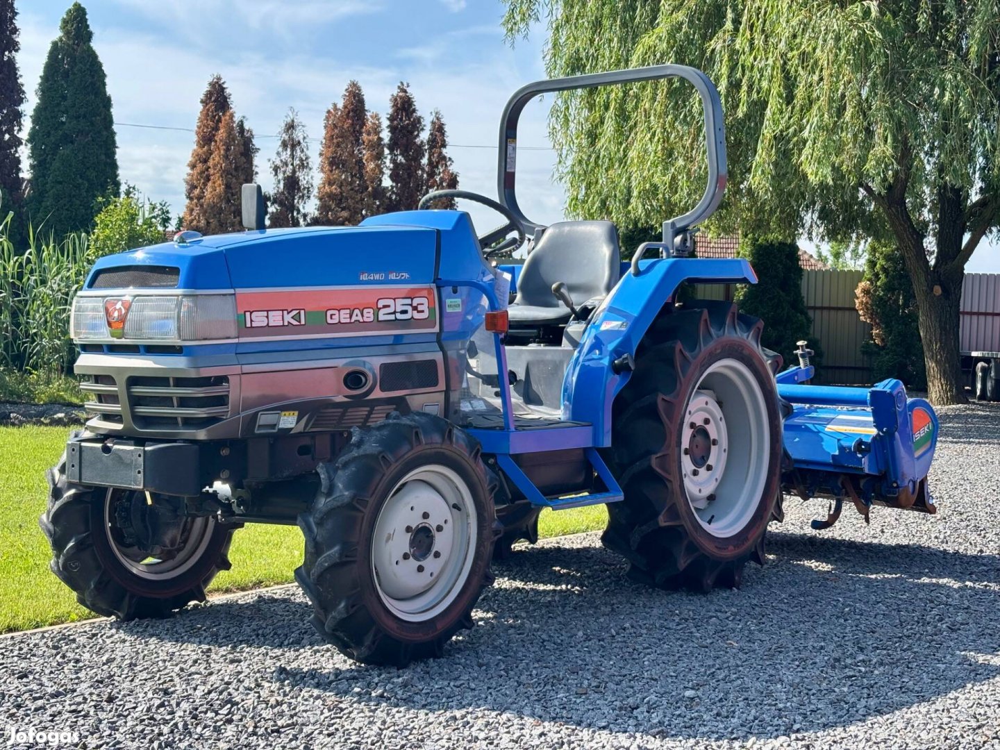 Iseki TG253 japán kistraktor eladó