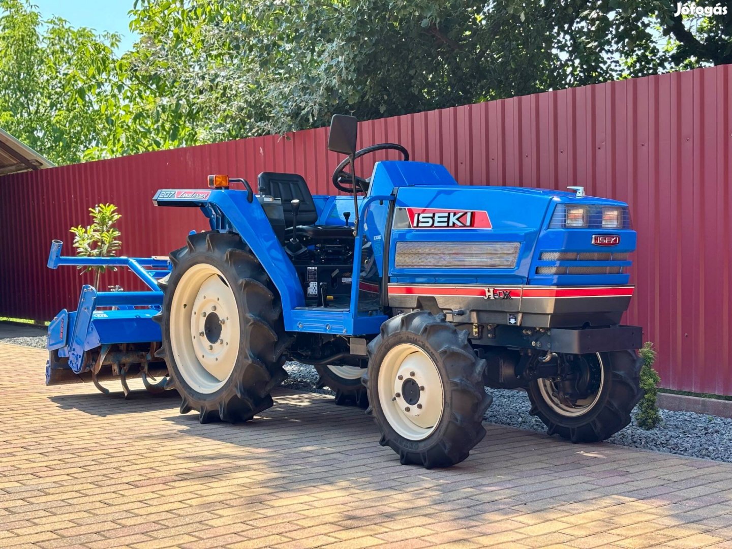 Iseki japán traktor kistraktor kertigép eladó