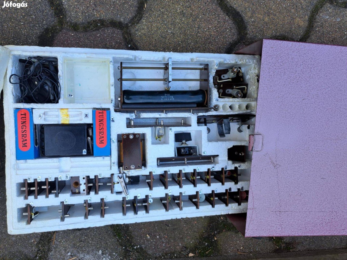 Iskolai elektronikai oktató készlet eladó