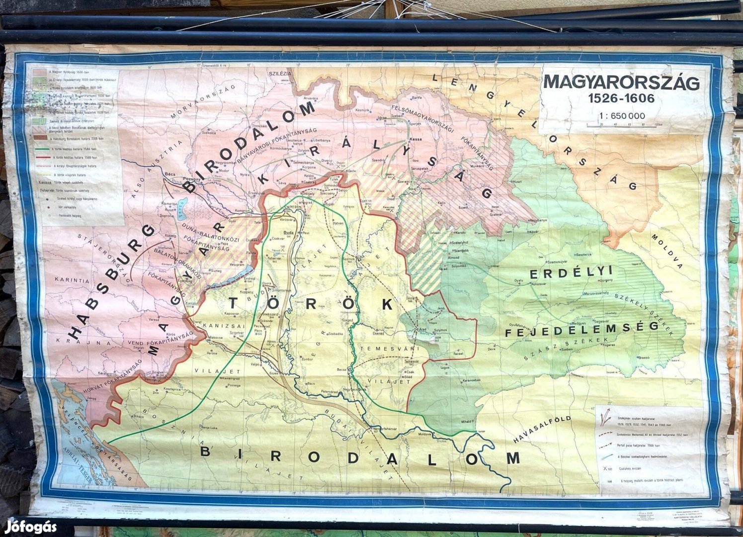 Iskolai nagyméretű fali térképek - retro Magyarország a középkorban