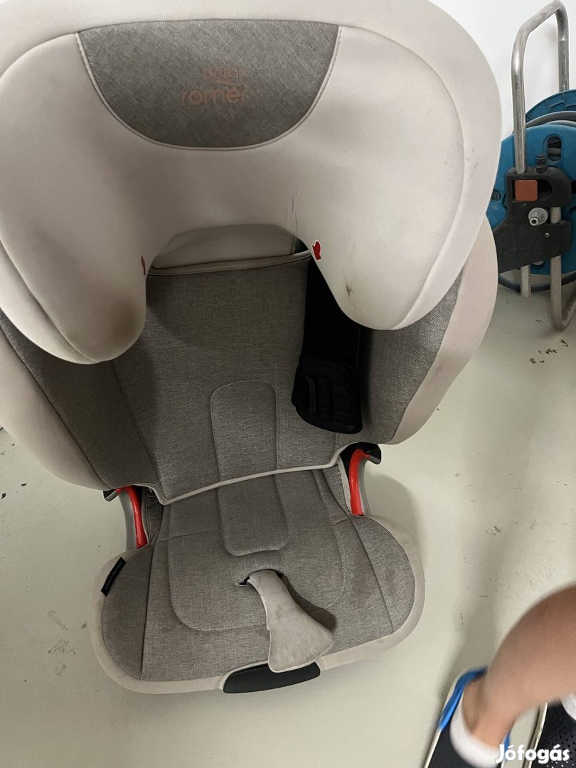 Isofix britax römer gyerekülés 4-12 éves