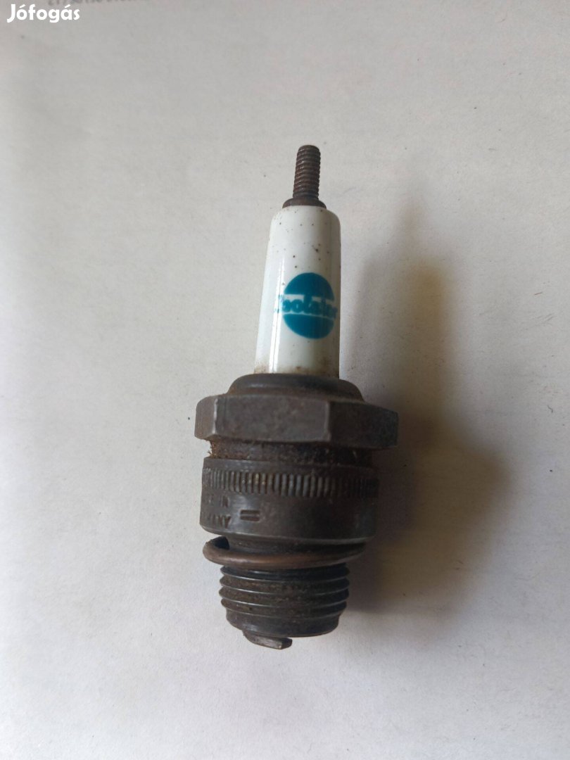 Isolator M18-240 gyújtógyertya