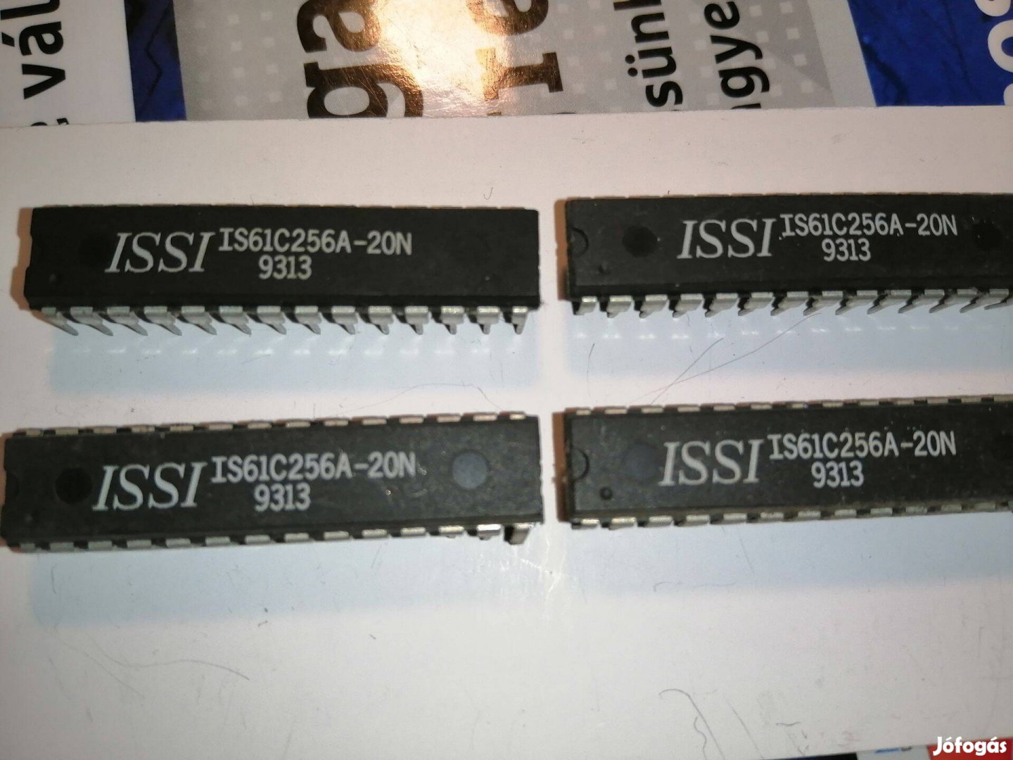 Issi Is61C256A-20C Chip