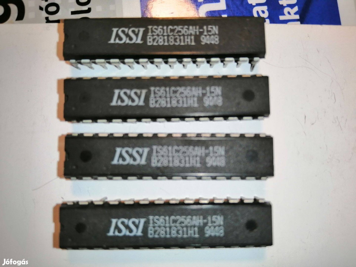 Issi Is61C256A-20C Chip