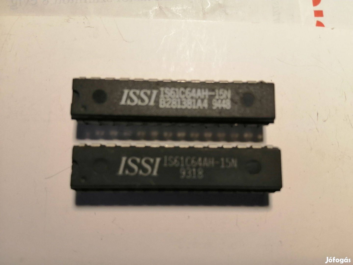 Issi Is61C64AH-15N Chip
