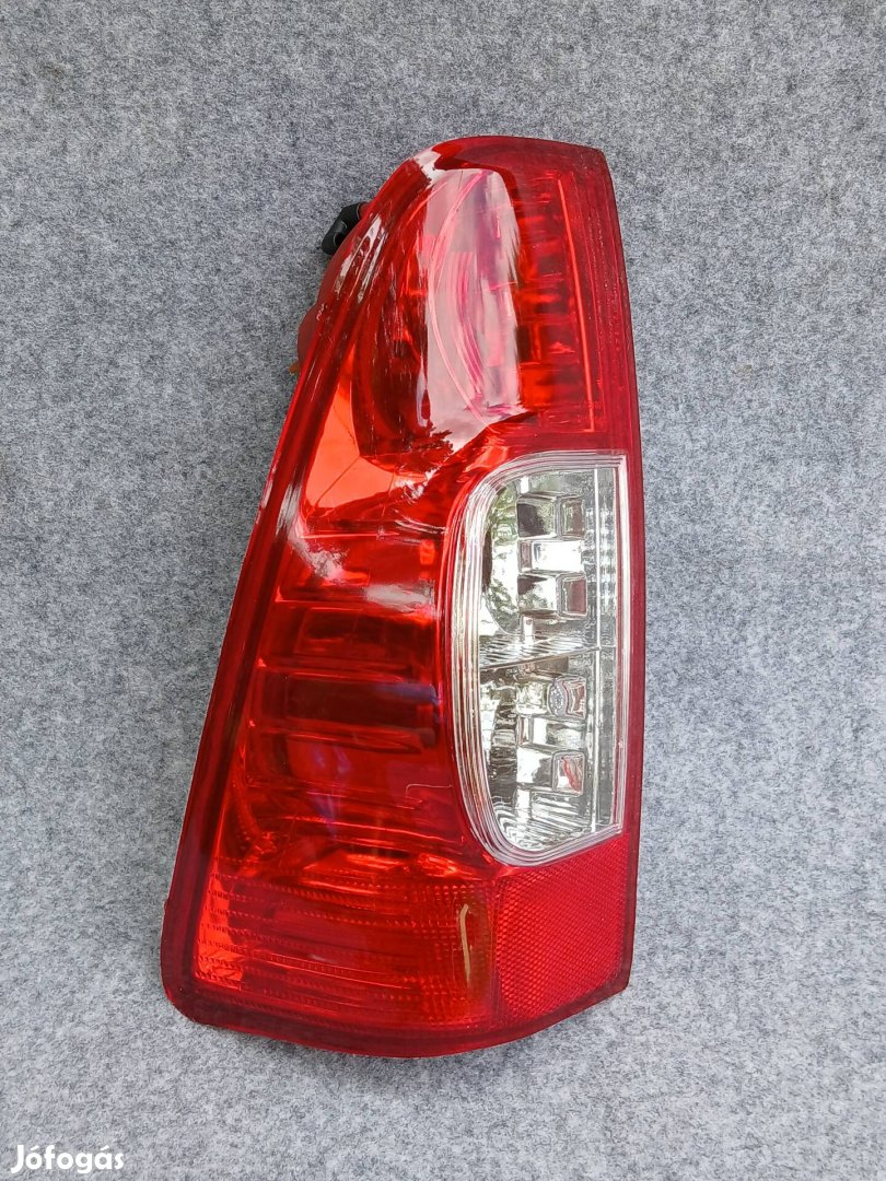 Isuzu D-Max 2002-2012 új utángyártott bal hátsó lámpa