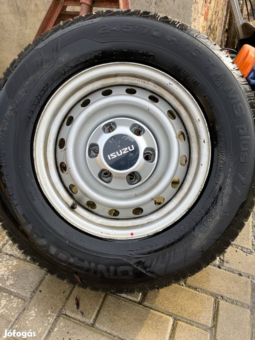 Isuzu D-Max pótkerék 245/70 R16