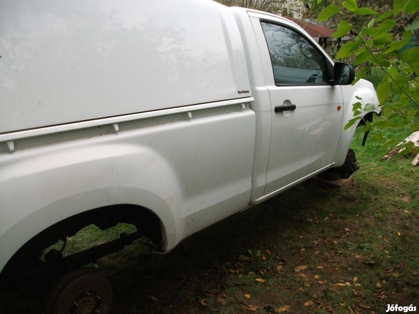 Isuzu d-max minden alkatrésze