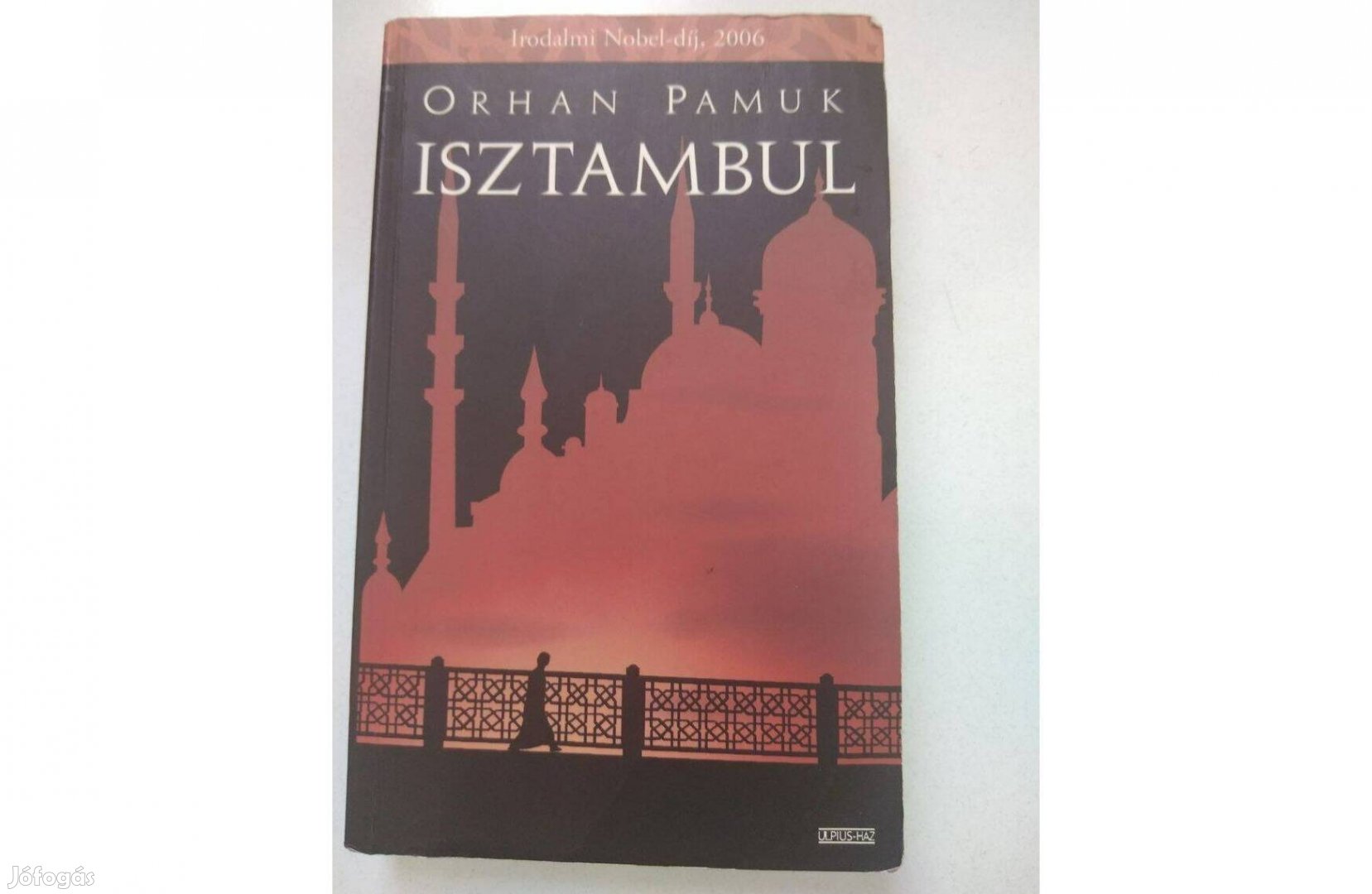Isztambul cimü könyv