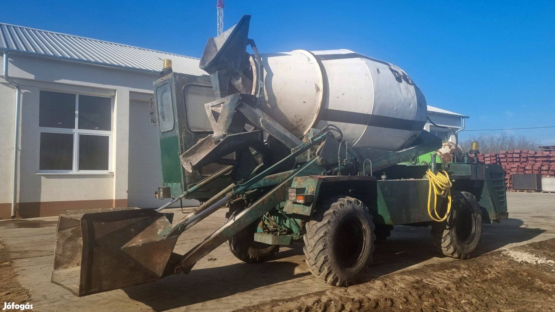 Italmacchine Mariner 28 önjáró betonmixer 2,8 m3 4x4