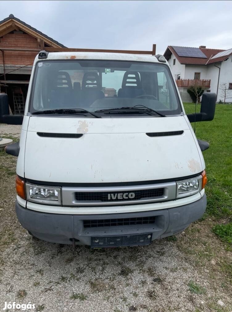 Iveco 50C15 Platós B jogsival vezethető