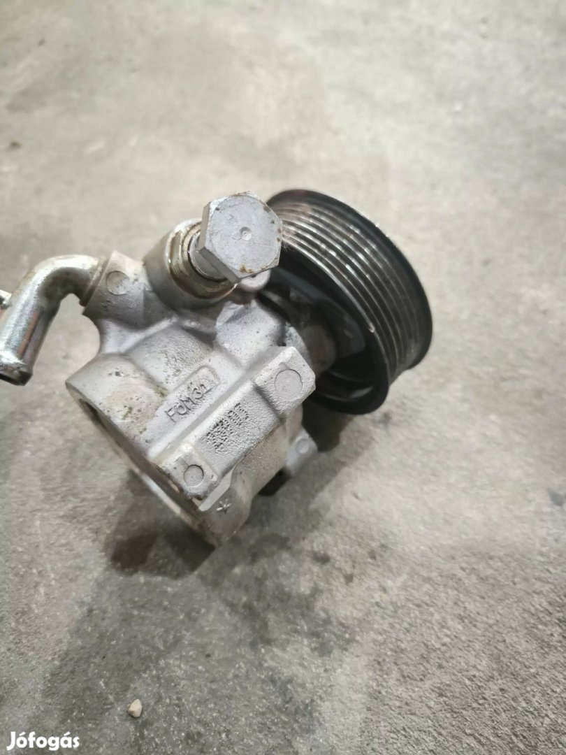Iveco DAILY 06 2.3 Szervókormány szivattyú szervószivattyú