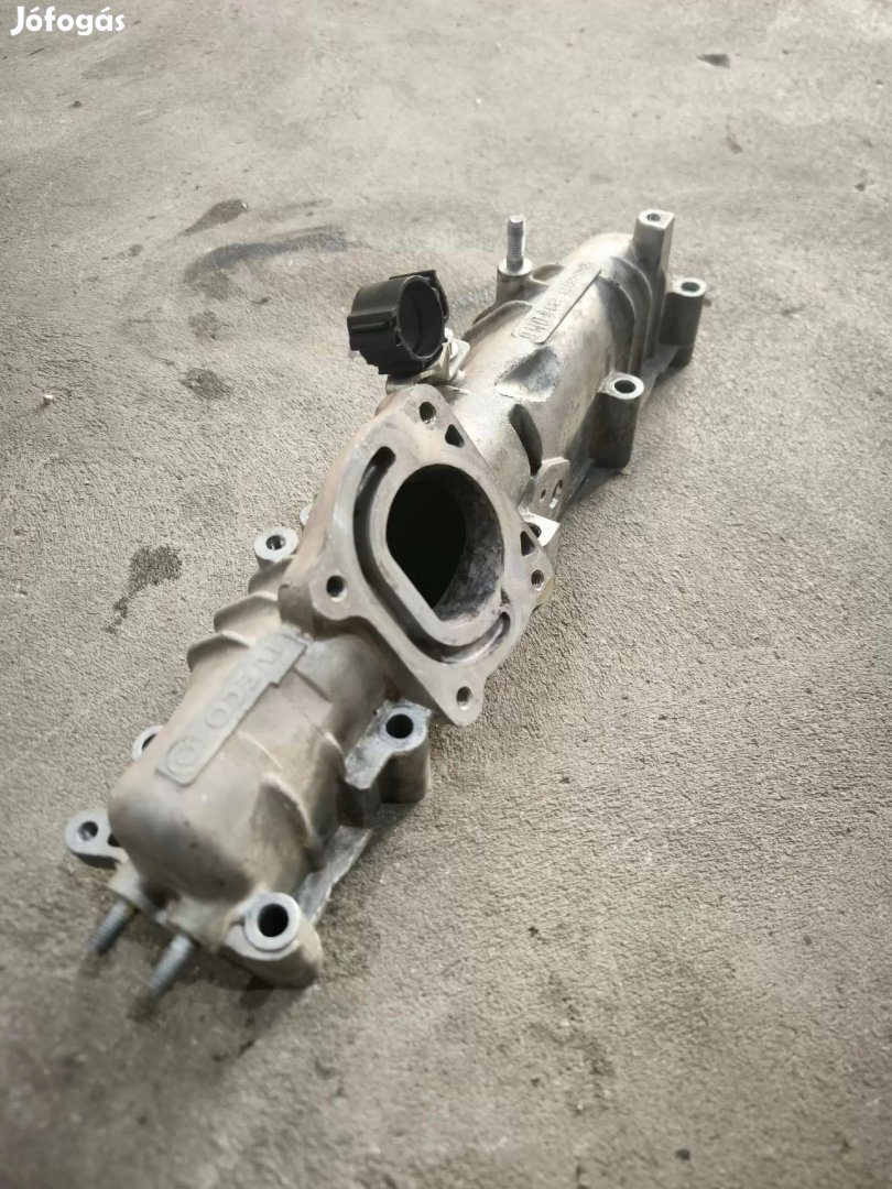 Iveco DAILY 06- 2.3 hengerfejre hengerfej szívócsonk szívó