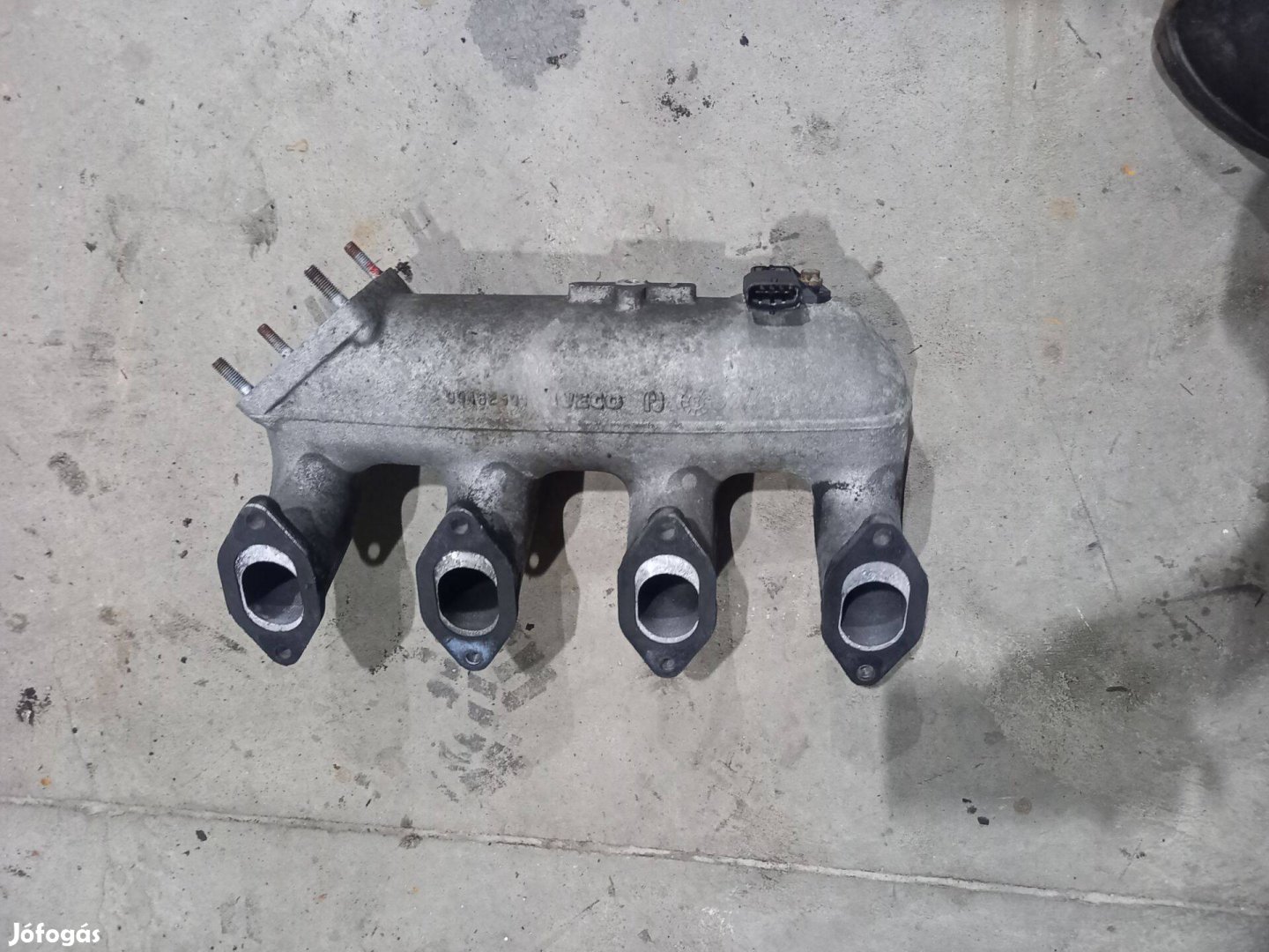 Iveco Daily 00- 2.8 Hengerfej szívósor szívócsonk szívó csonk 1499