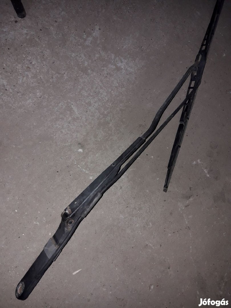 Iveco Daily Bal Első Ablaktörlő Kar