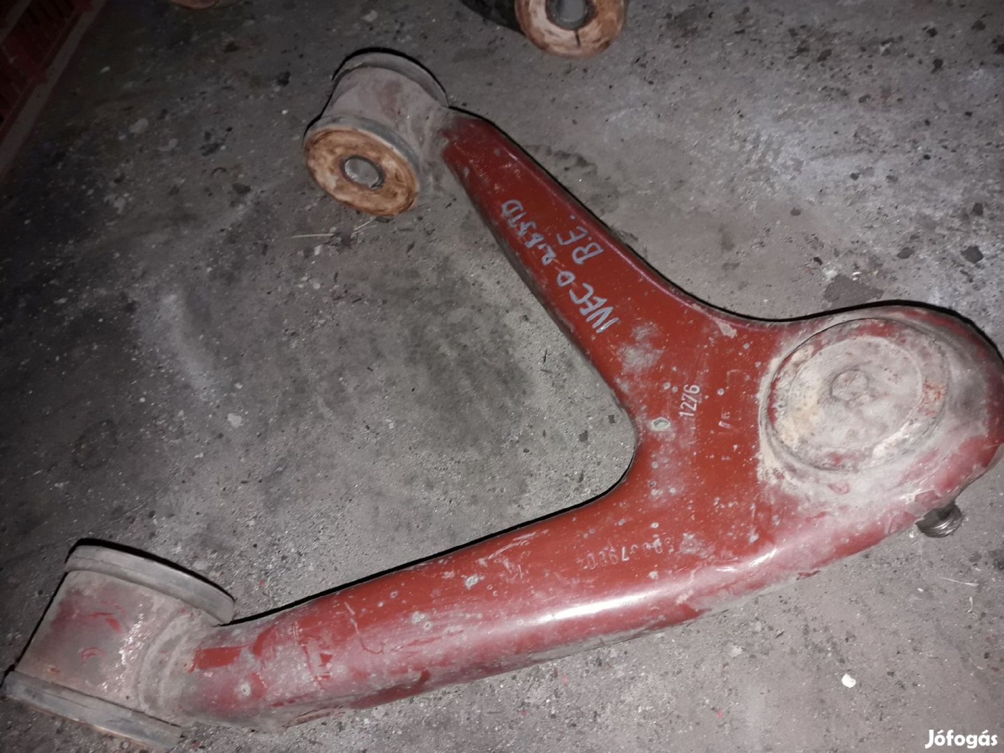 Iveco Daily Bal Első Felső Lengőkar