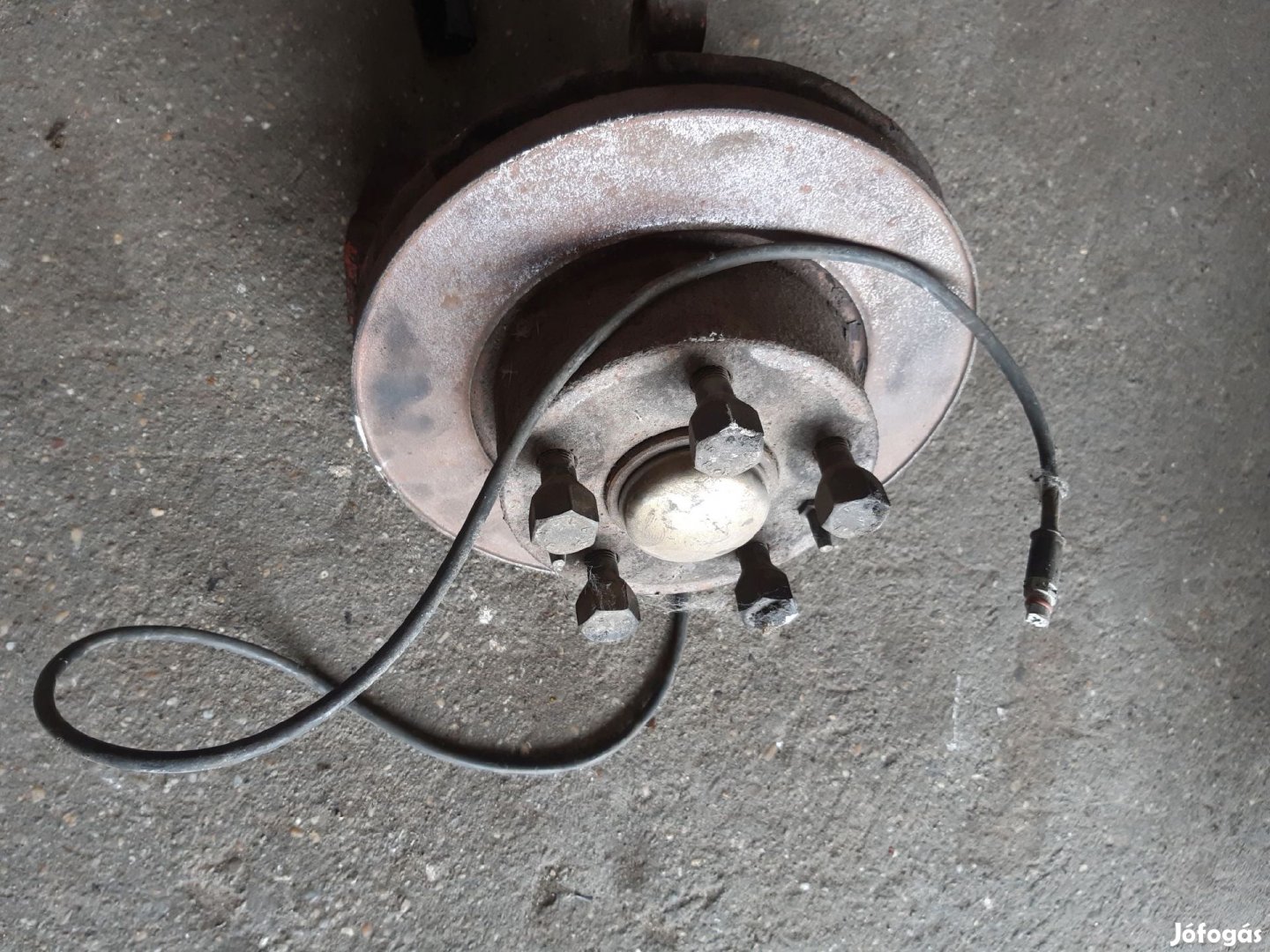 Iveco Daily Jobb Első Csonkállvány Kerékaggyal + ABS Jeladó