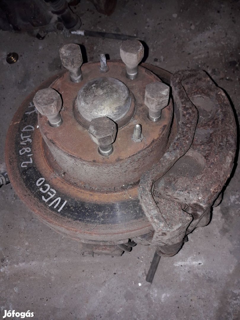 Iveco Daily Jobb Első Csonkállvány Kerékaggyal Féknyereg ABS