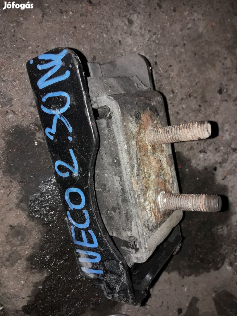 Iveco Daily Motortartó Bak