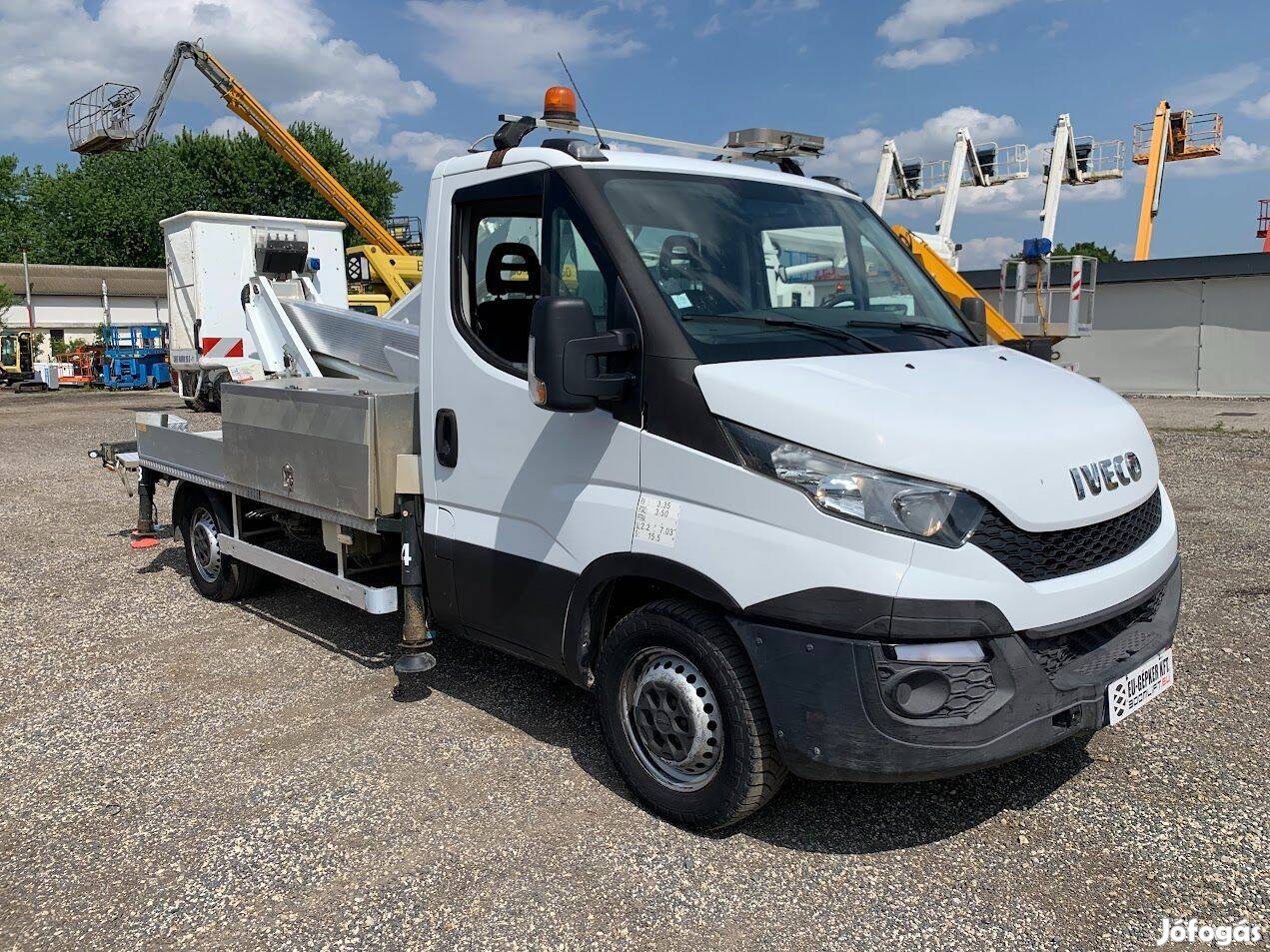 Iveco Daily Multitel MX170 - 17 m - 200 kg
