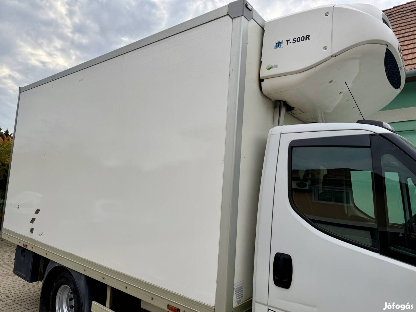 Iveco Daily fagyasztó hűtő hálózat doboz tároló raktár felépítmény