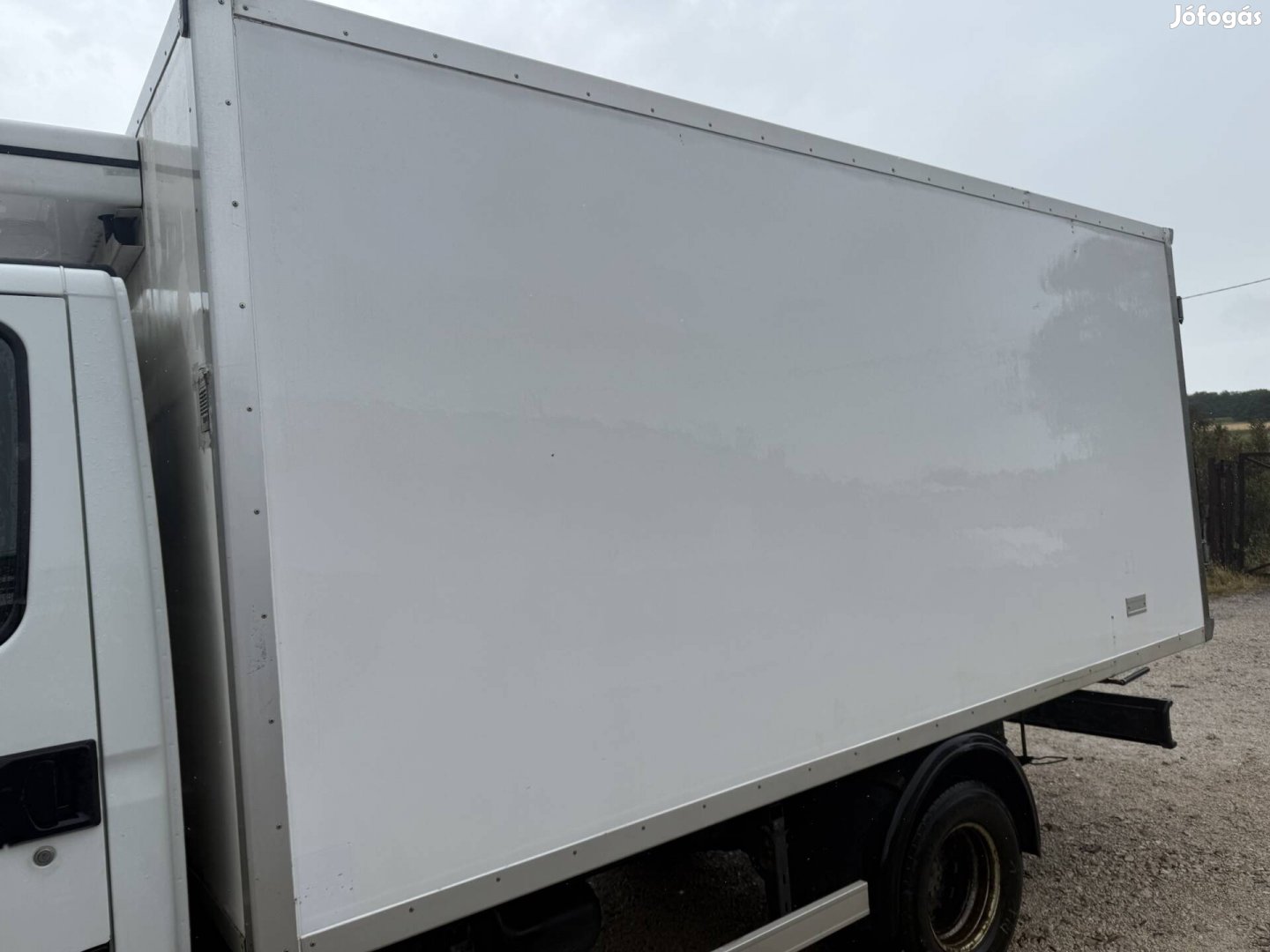 Iveco Daily hűti doboz tároló raktár felépítmény 