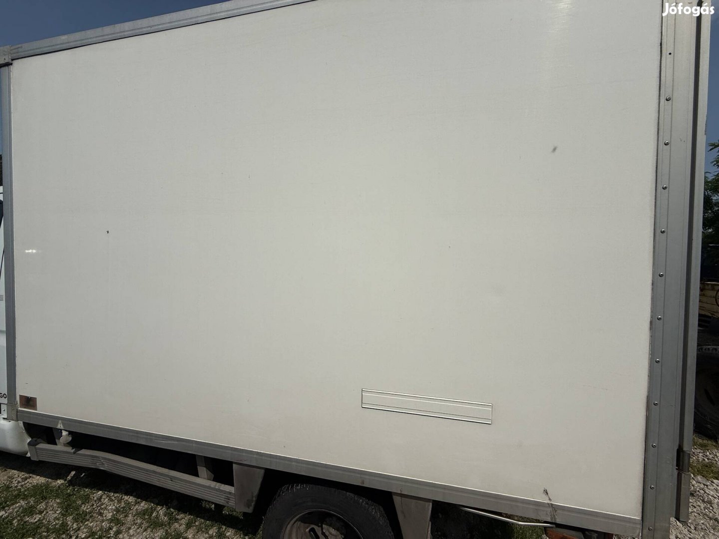 Iveco Daily hűtő doboz tároló raktár külső hálózat 