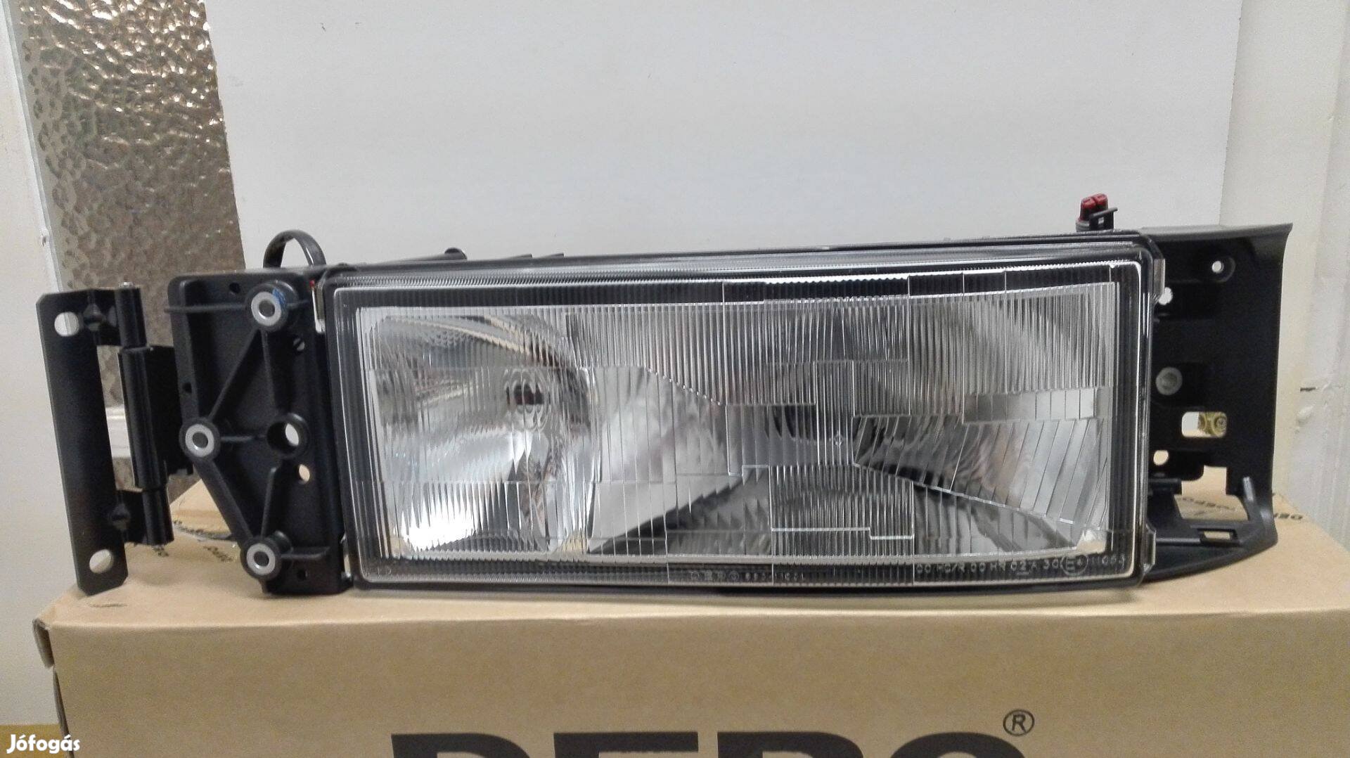 Iveco Eurotech/Eurostar fényszóró bal 1993 -> (H4,H3)