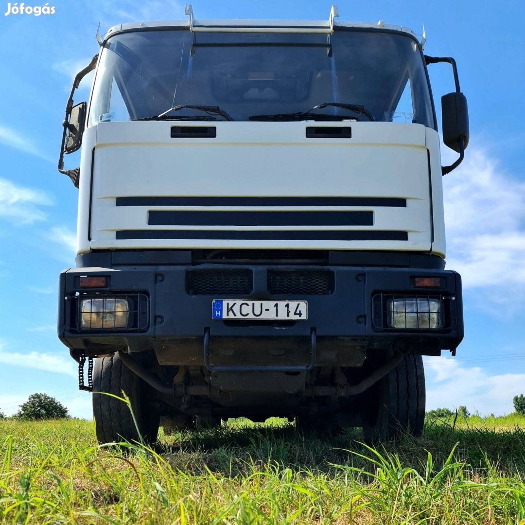 Iveco Konténerszállító