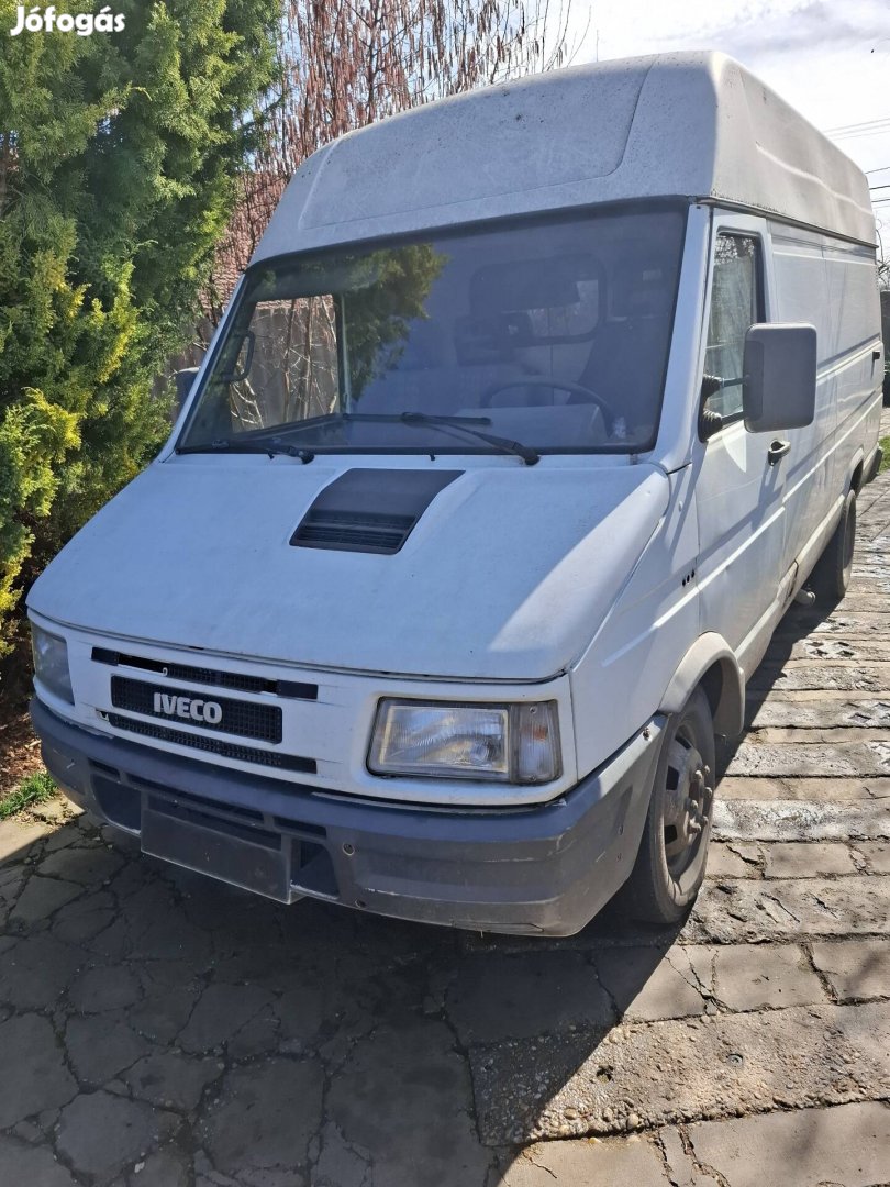 Iveco daily bontott alkatrész