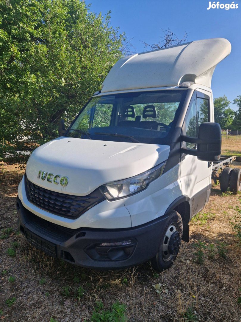 Iveco daily bontott alkatrészei