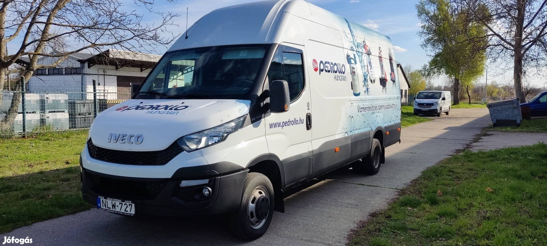 Iveco daily zárt teherautó 