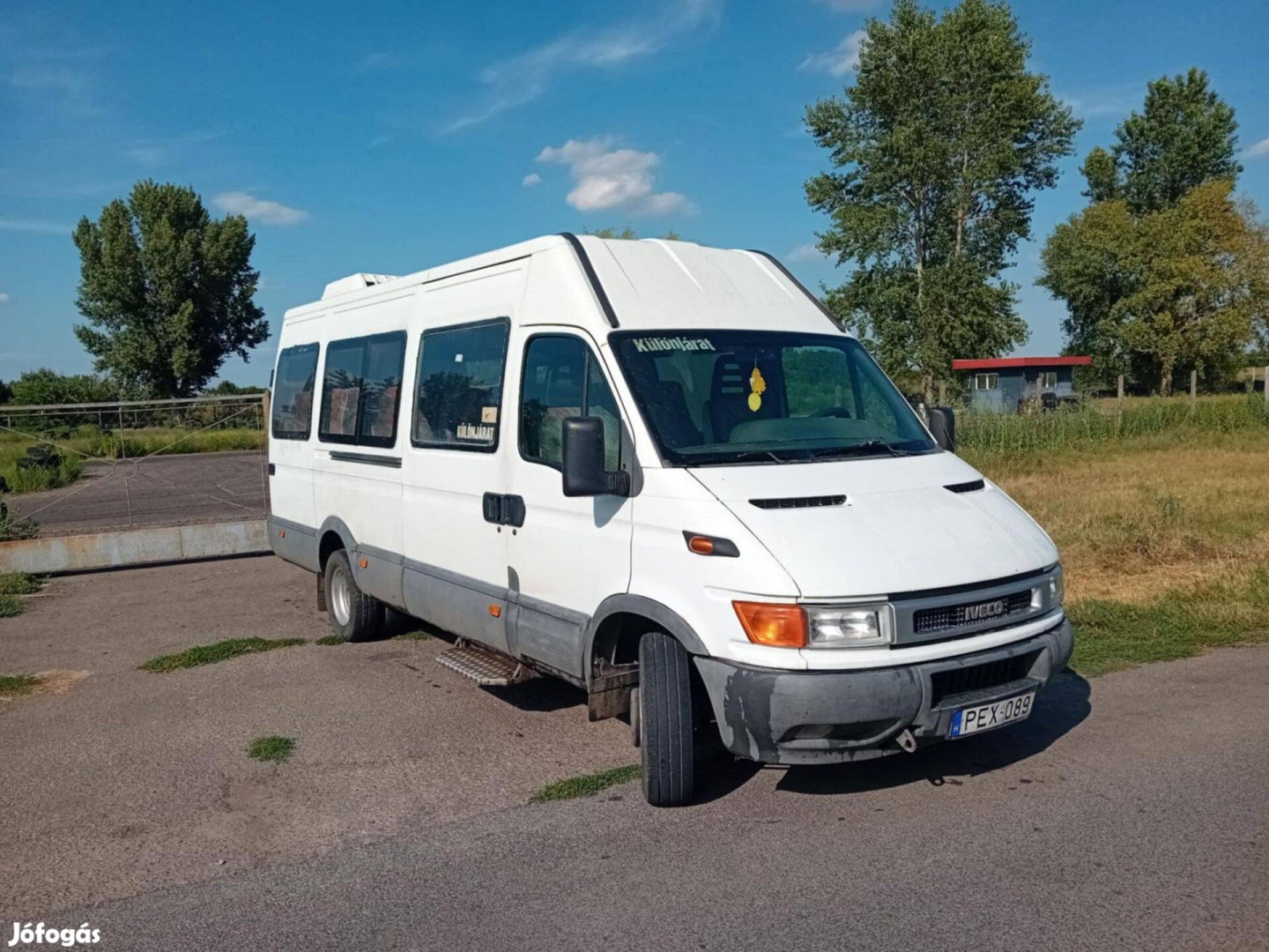 Iveco dally 19 személyes