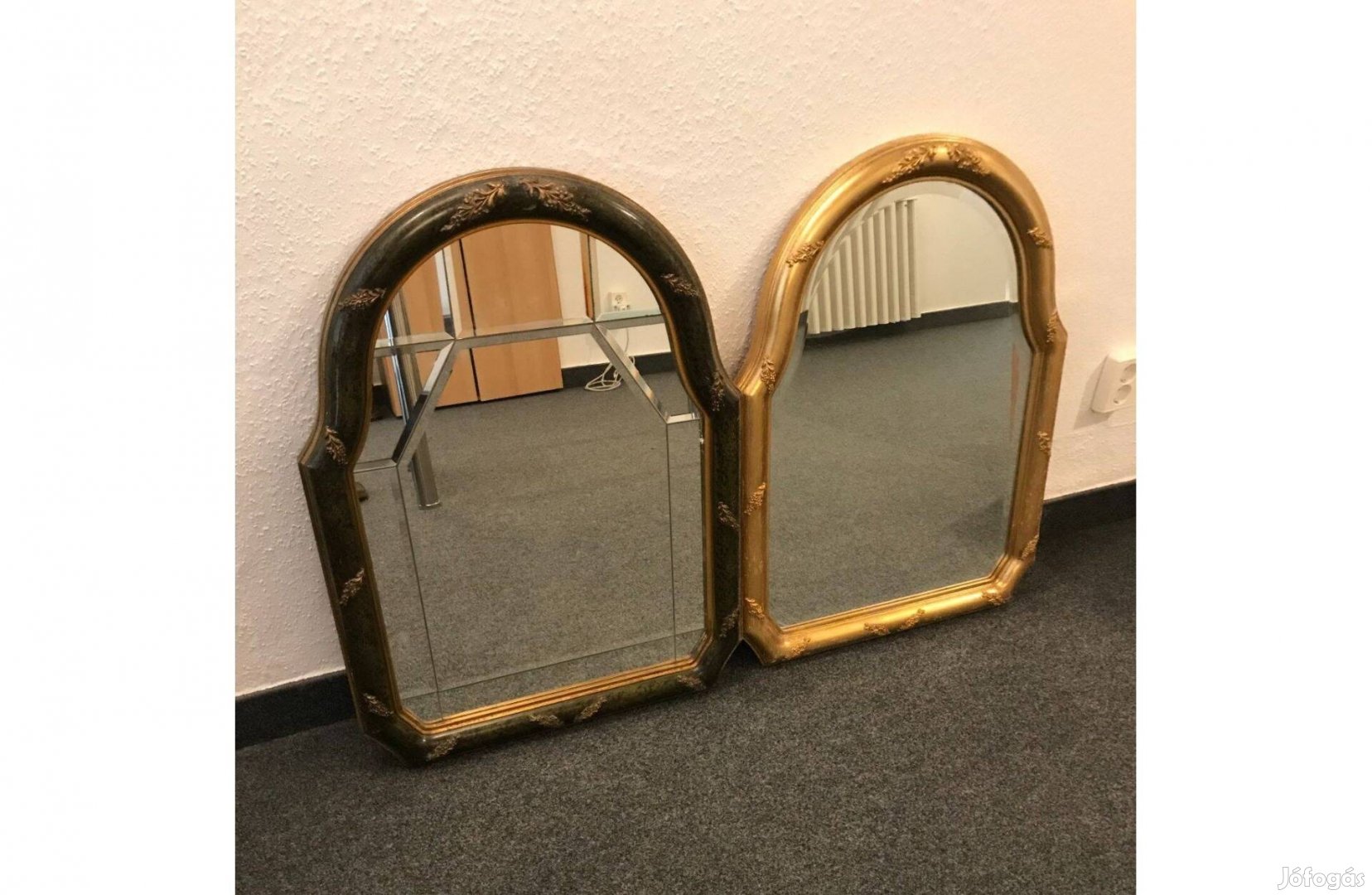 Íves tükör antik jellegű