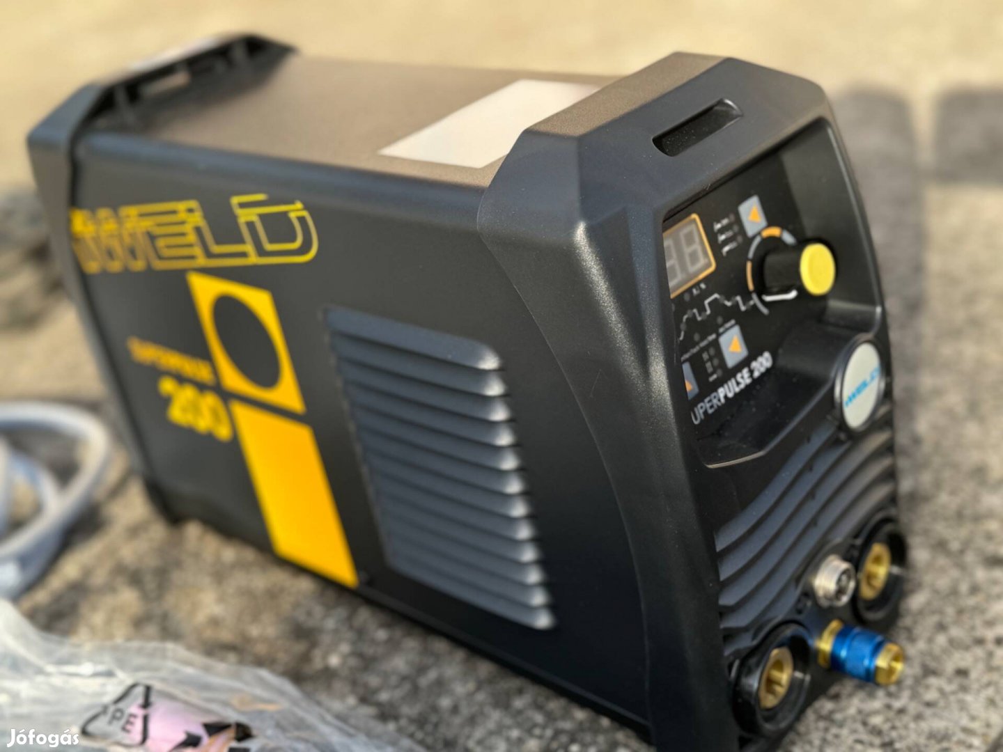 Iweld Gorilla Superpulse 200 inverter