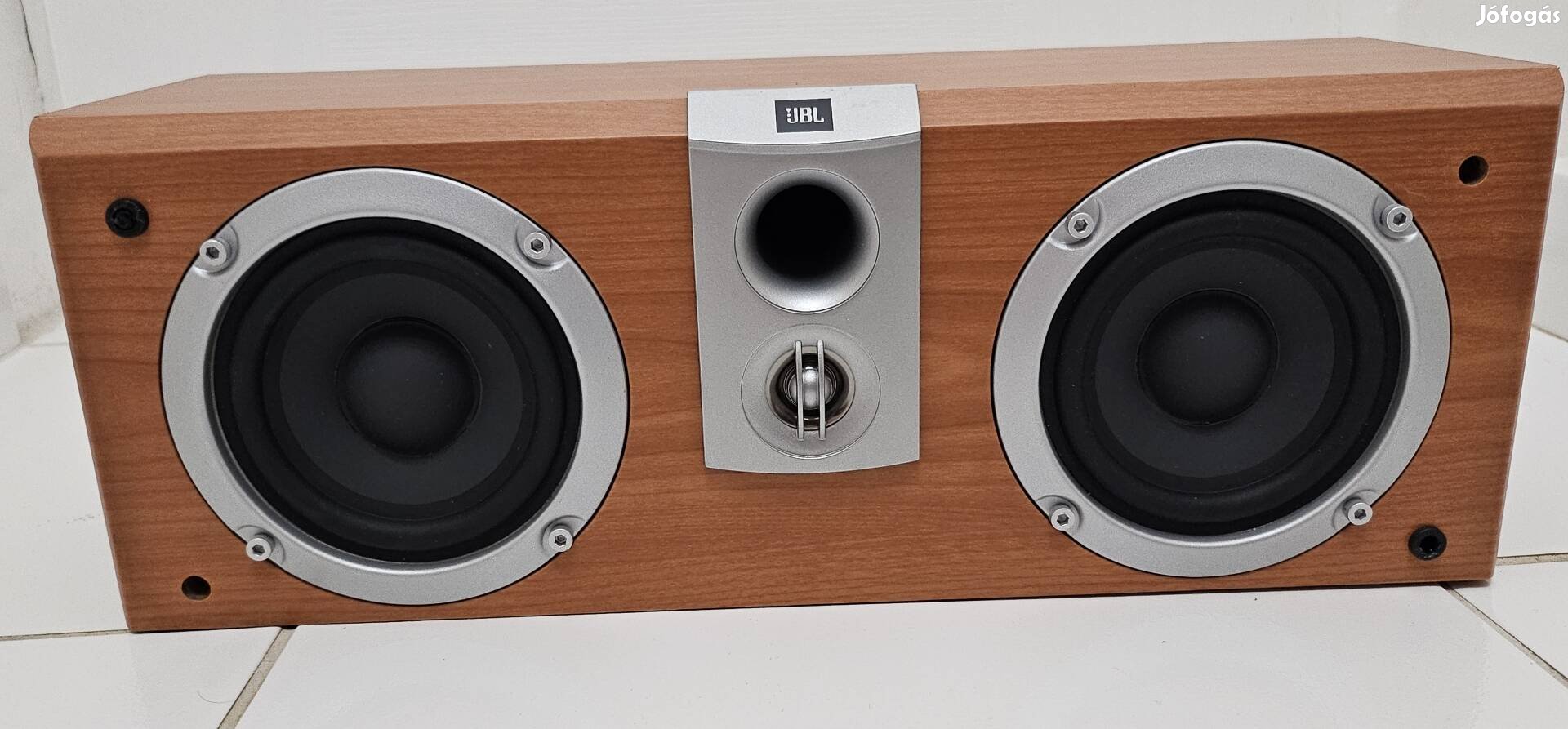 JBL 178 Center hangfal Cseresznye színben 
