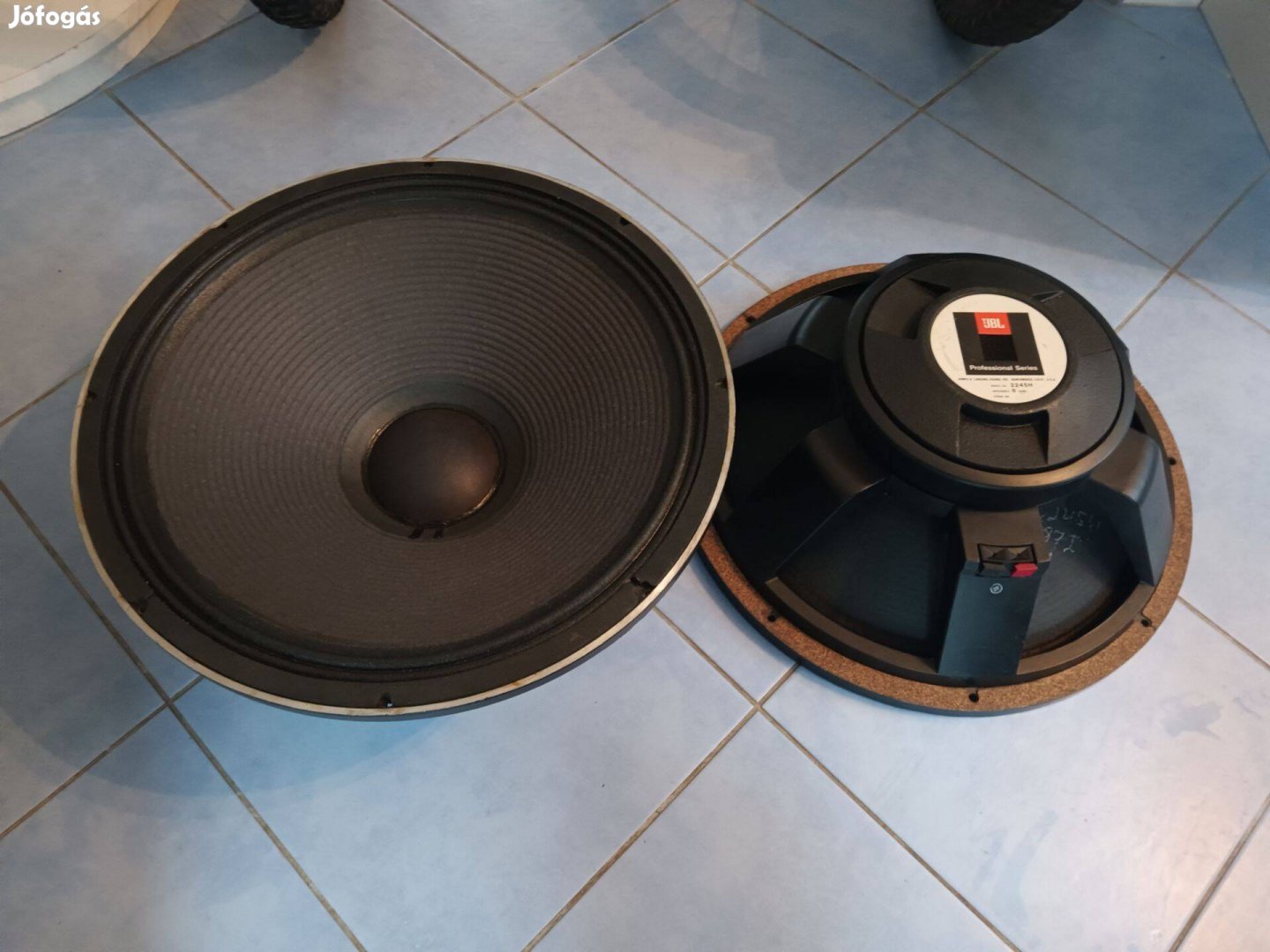JBL 2245 18 colos sub mélysugárzók. Professzionális, High-End