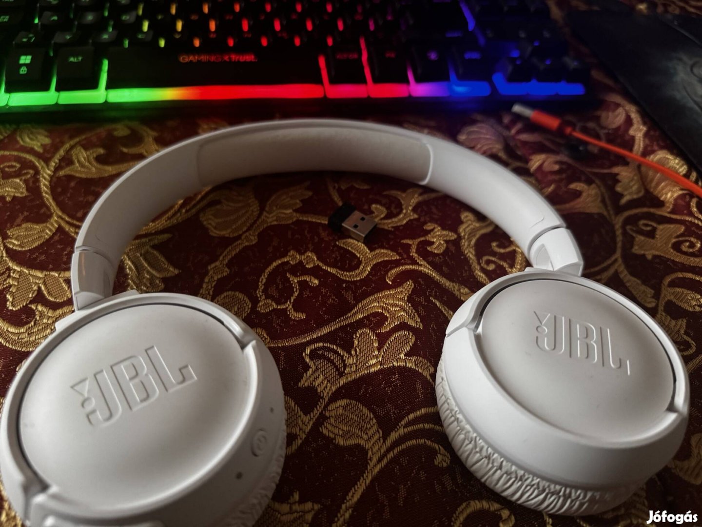 JBL Bluetooth Fejhallgató