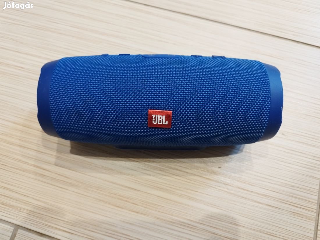 JBL Charge 3 hordozható bluetoth hangszóró