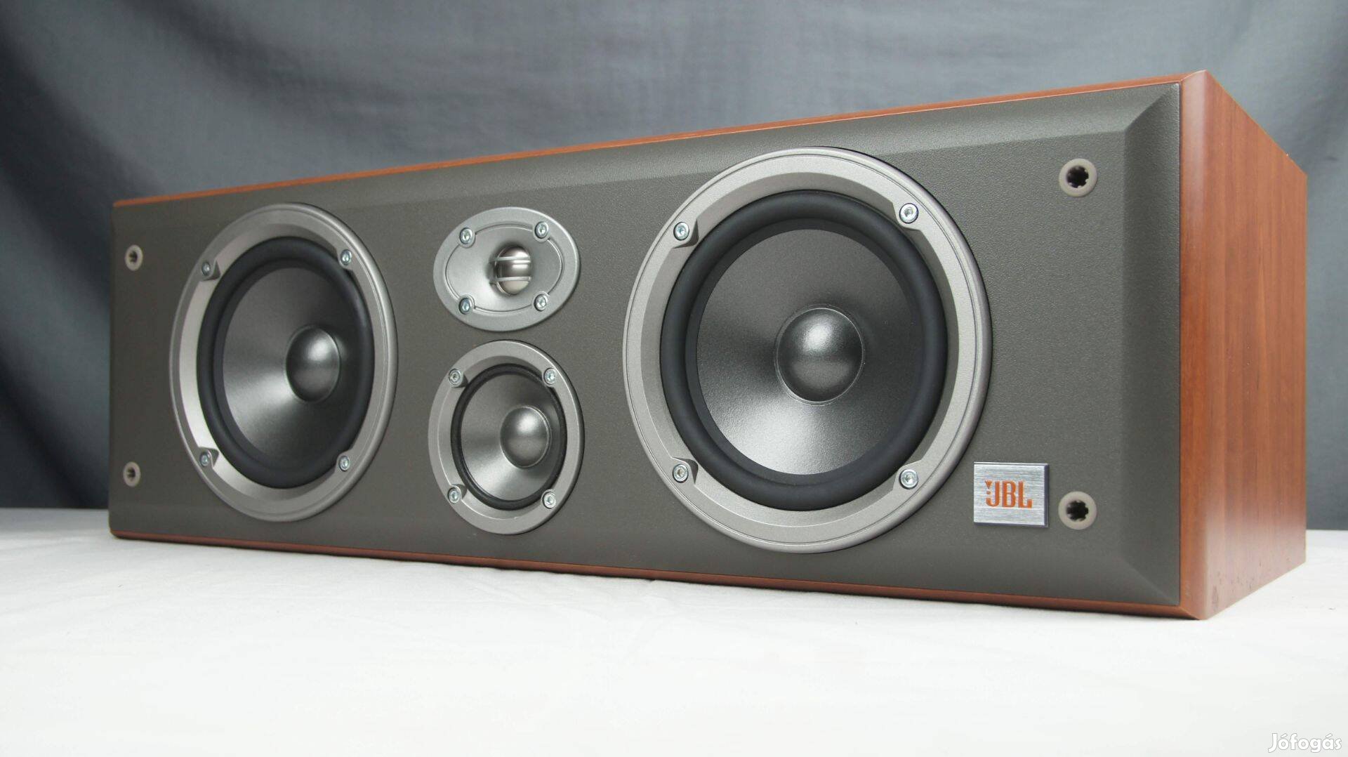 JBL EC35 center hangfal